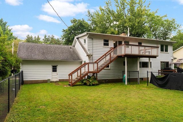 4611 Dennis Drive, Madison, WI 53704