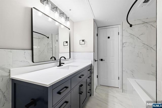 690 Rt 23 2274, Wayne, NJ 07470