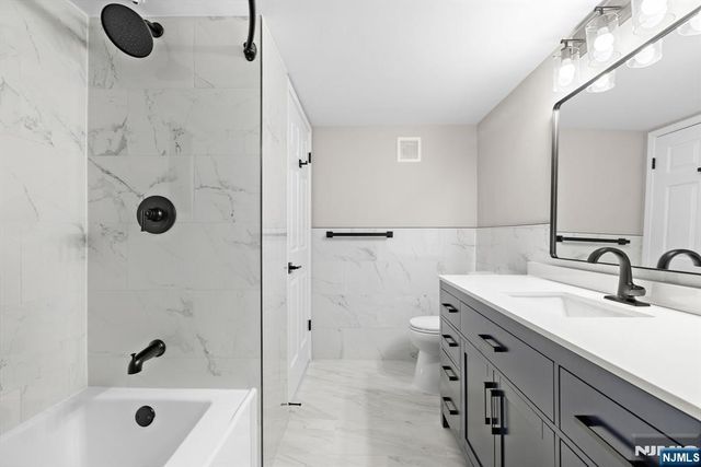 690 Rt 23 2274, Wayne, NJ 07470