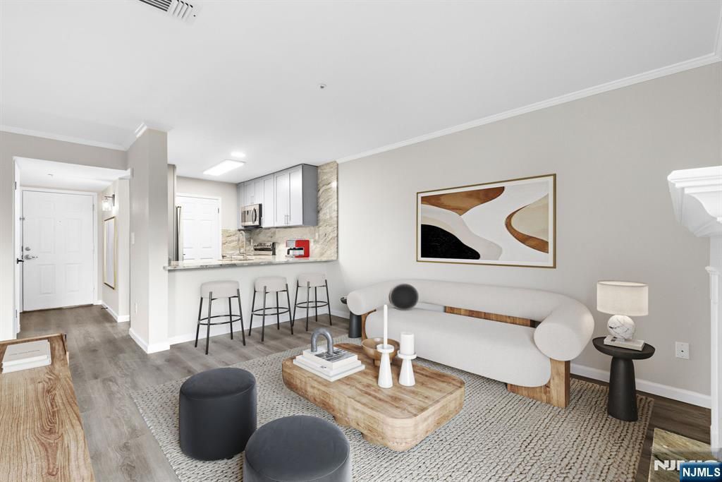 690 Rt 23 2274, Wayne, NJ 07470