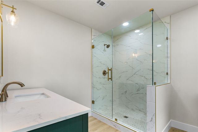 810 W Denison Drive, Robinson, TX 76706