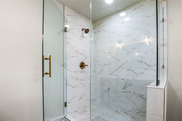 810 W Denison Drive, Robinson, TX 76706