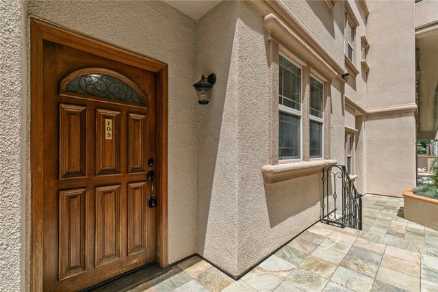 333 Milford Street 105, Glendale, CA 91203