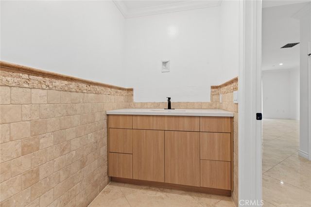 333 Milford Street 105, Glendale, CA 91203