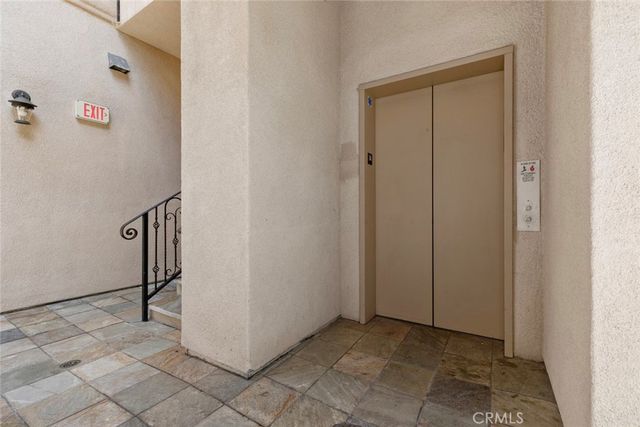 333 Milford Street 105, Glendale, CA 91203