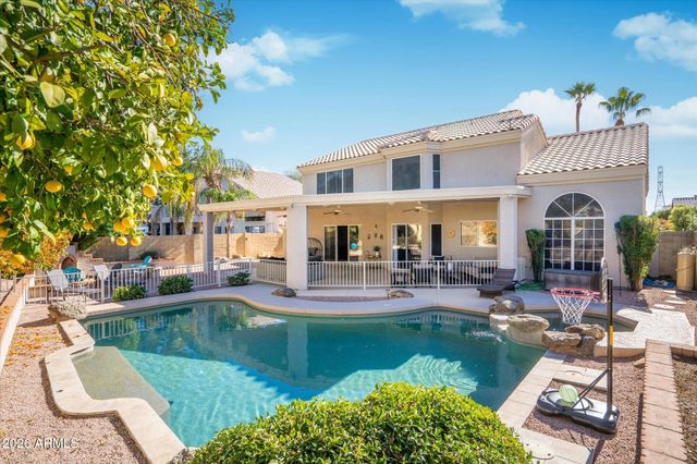 4410 W FALLEN LEAF Lane, Glendale, AZ 85310
