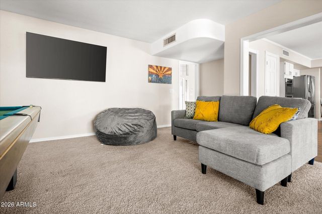 4410 W FALLEN LEAF Lane, Glendale, AZ 85310