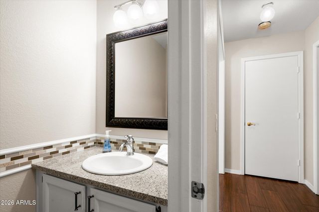 4410 W FALLEN LEAF Lane, Glendale, AZ 85310