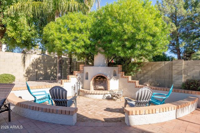 4410 W FALLEN LEAF Lane, Glendale, AZ 85310