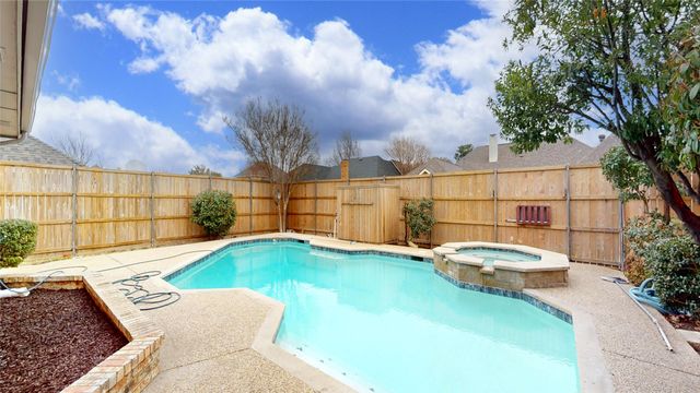 1010 Fairhaven Drive, Garland, TX 75040