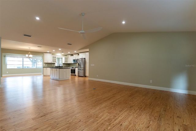 8743 SW 90TH LANE A, Ocala, FL 34481