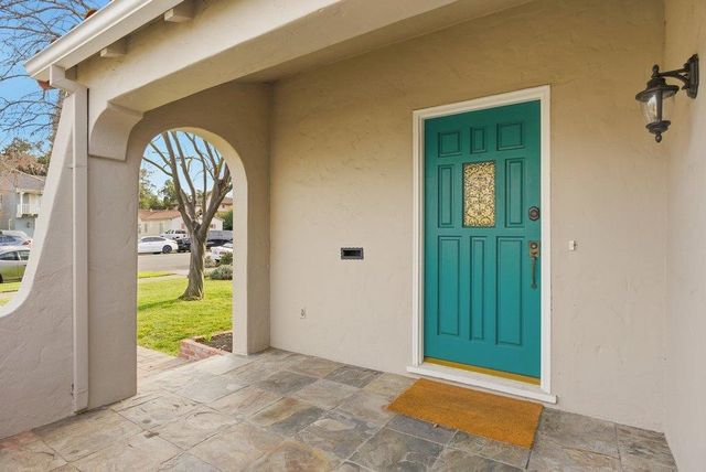 1555 Calaveras Avenue, San Jose, CA 95126