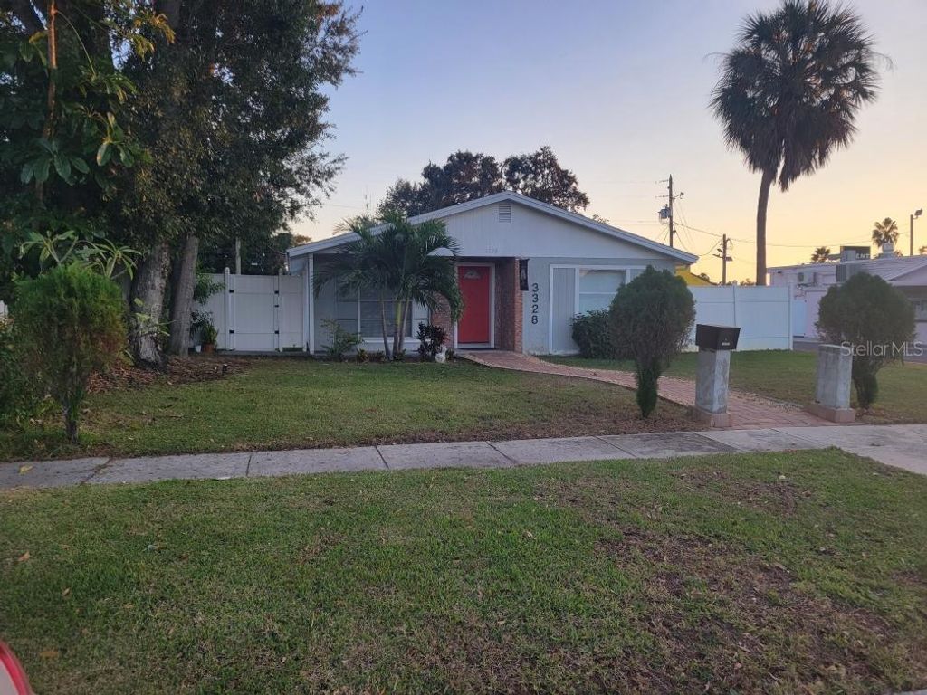 3328 7TH AVENUE N, St Petersburg, FL 33713