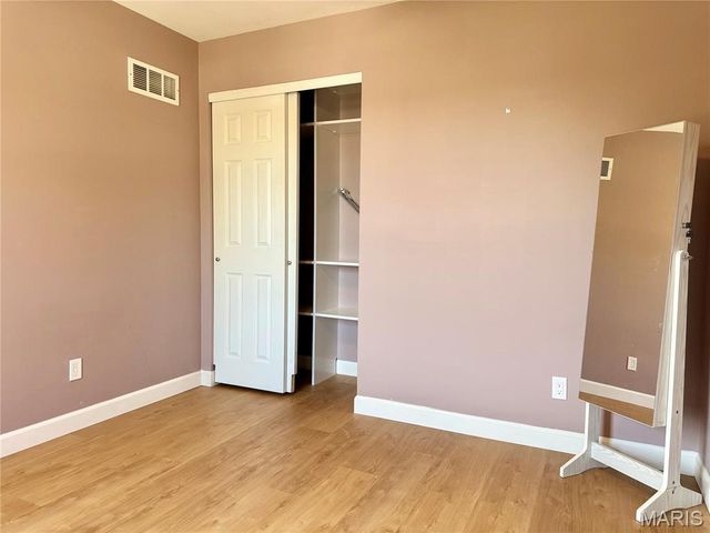 206 Summerwood Court, Moscow Mills, MO 63362