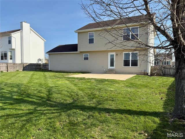 206 Summerwood Court, Moscow Mills, MO 63362