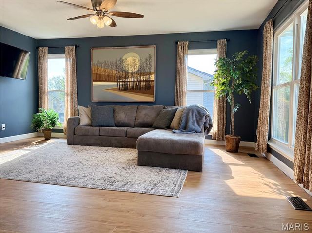 206 Summerwood Court, Moscow Mills, MO 63362