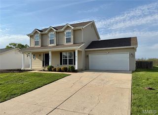 206 Summerwood Court, Moscow Mills, MO 63362