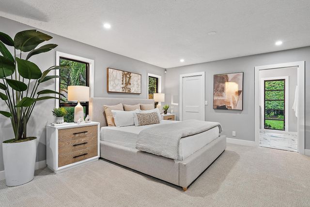 9 Old Fence Road, Palm Beach Gardens, FL 33418