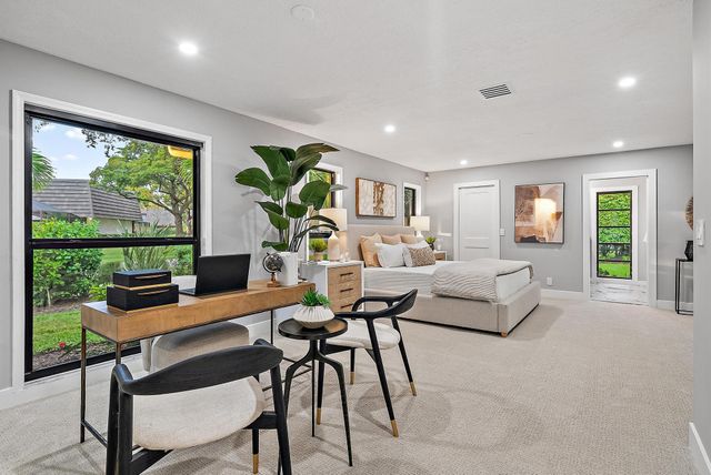 9 Old Fence Road, Palm Beach Gardens, FL 33418