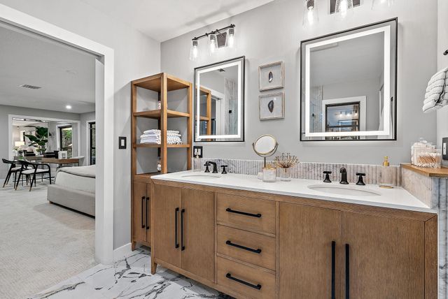 9 Old Fence Road, Palm Beach Gardens, FL 33418