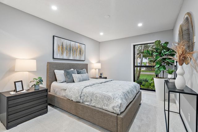 9 Old Fence Road, Palm Beach Gardens, FL 33418