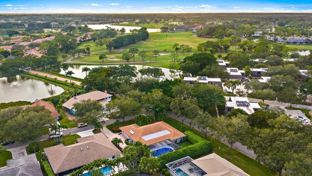 9 Old Fence Road, Palm Beach Gardens, FL 33418