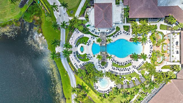 9 Old Fence Road, Palm Beach Gardens, FL 33418