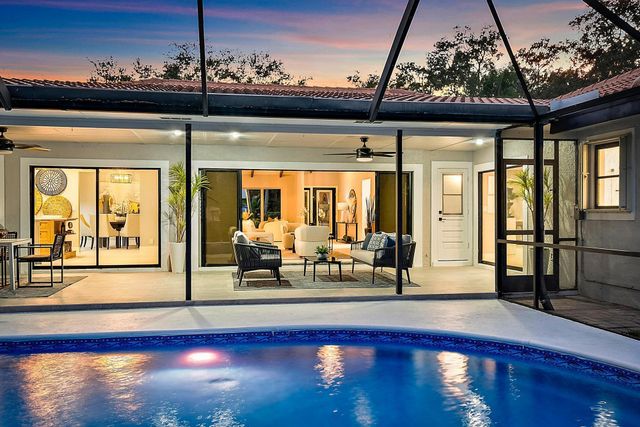 9 Old Fence Road, Palm Beach Gardens, FL 33418