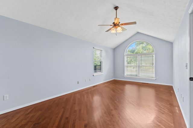 7103 W Farm Road 94, Springfield, MO 65803