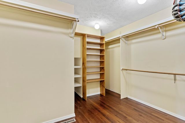 7103 W Farm Road 94, Springfield, MO 65803