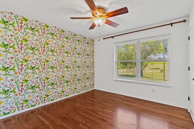 7103 W Farm Road 94, Springfield, MO 65803