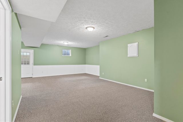 7103 W Farm Road 94, Springfield, MO 65803