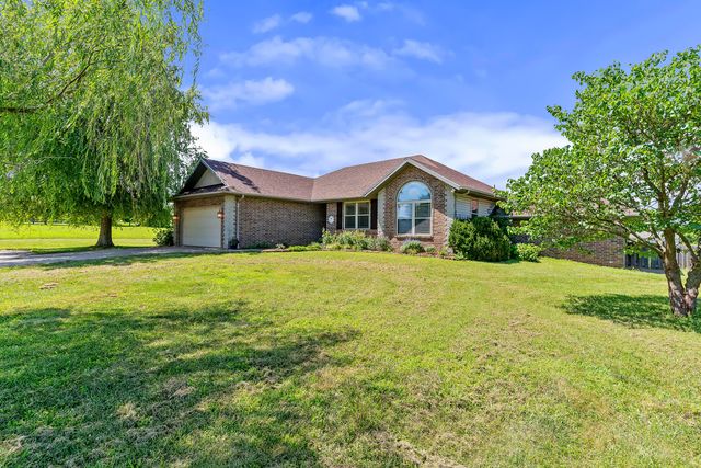 7103 W Farm Road 94, Springfield, MO 65803