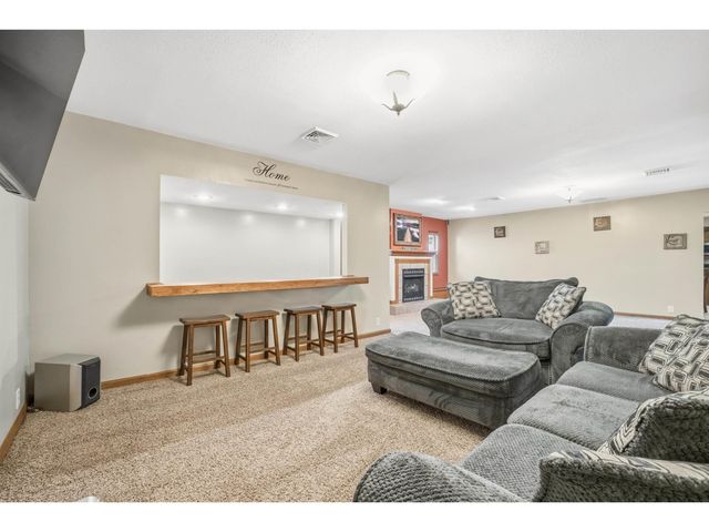 6231 E 600, Gas City, IN 46933