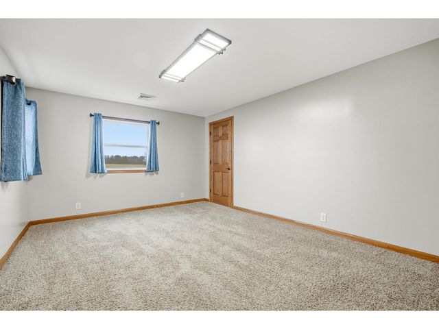 6231 E 600, Gas City, IN 46933