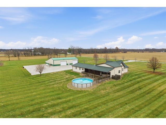 6231 E 600, Gas City, IN 46933