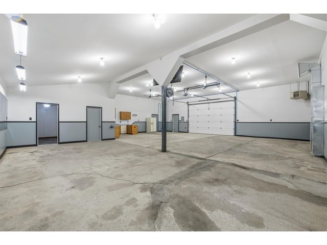 6231 E 600, Gas City, IN 46933