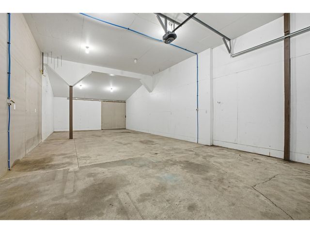 6231 E 600, Gas City, IN 46933