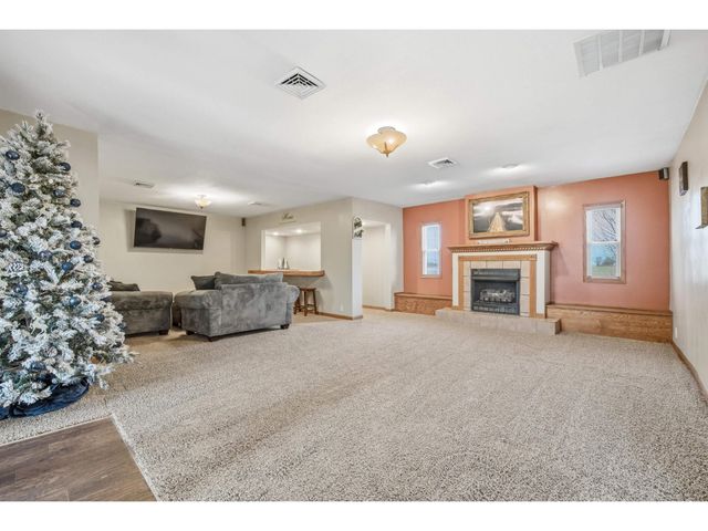 6231 E 600, Gas City, IN 46933