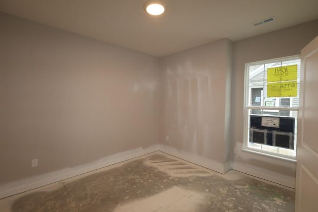 6956 Corsican Loop N, Hilliard, OH 43026