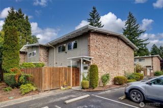 12240 SE 60th Street #41, Bellevue, WA 98006