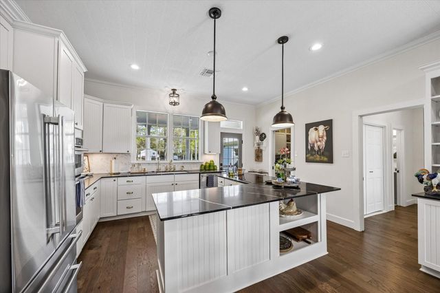 10222 Old Stagecoach Road, Chappell Hill, TX 77426