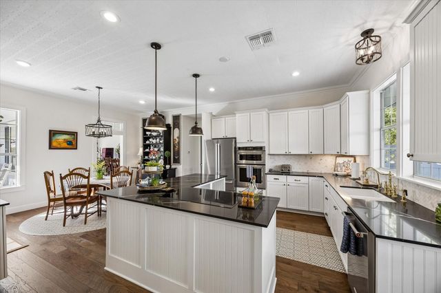 10222 Old Stagecoach Road, Chappell Hill, TX 77426