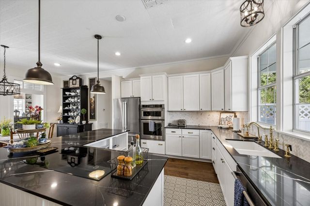 10222 Old Stagecoach Road, Chappell Hill, TX 77426