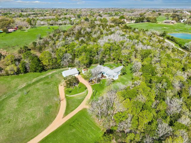 10222 Old Stagecoach Road, Chappell Hill, TX 77426