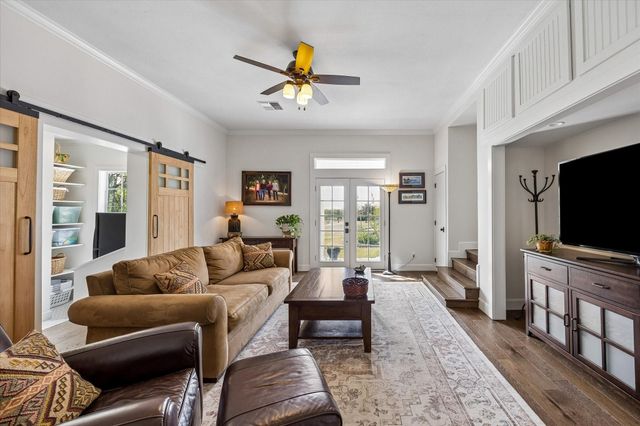 10222 Old Stagecoach Road, Chappell Hill, TX 77426