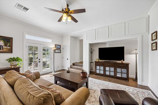 10222 Old Stagecoach Road, Chappell Hill, TX 77426