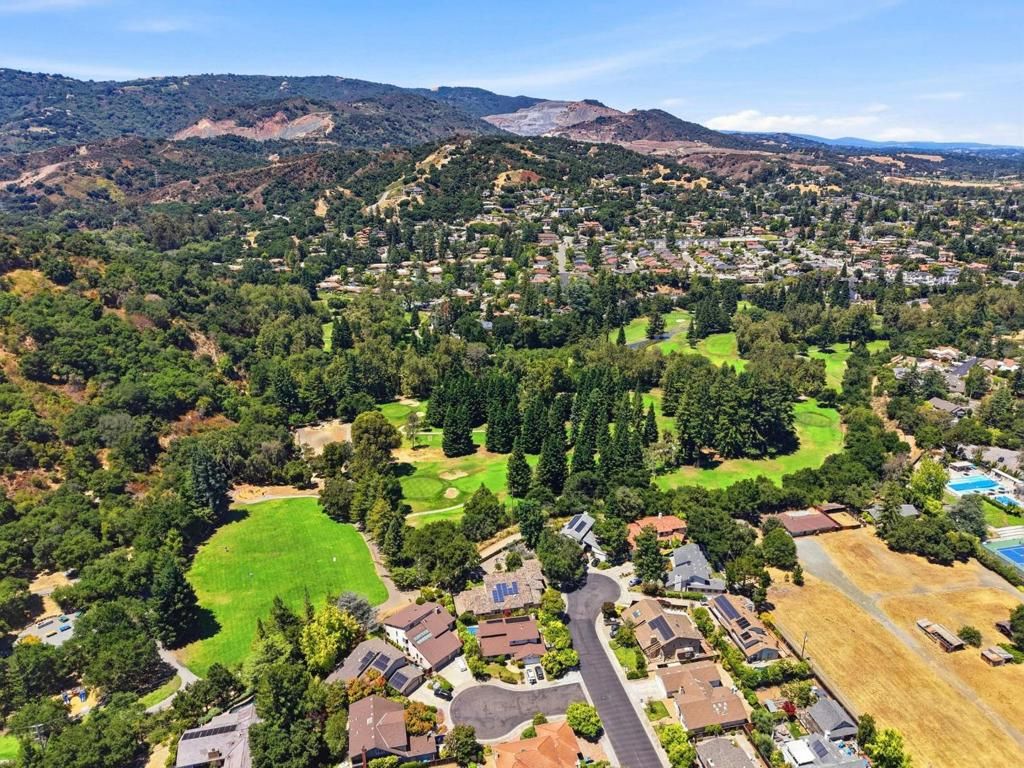 Image 24 of property listing at 11106 Linda Vista Dr, Cupertino, CA 95014