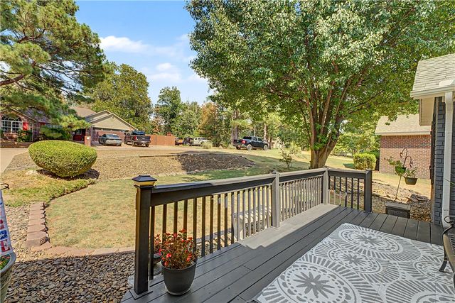 65 Granshire Drive, Bella Vista, AR 72714