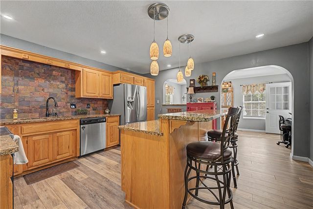 65 Granshire Drive, Bella Vista, AR 72714